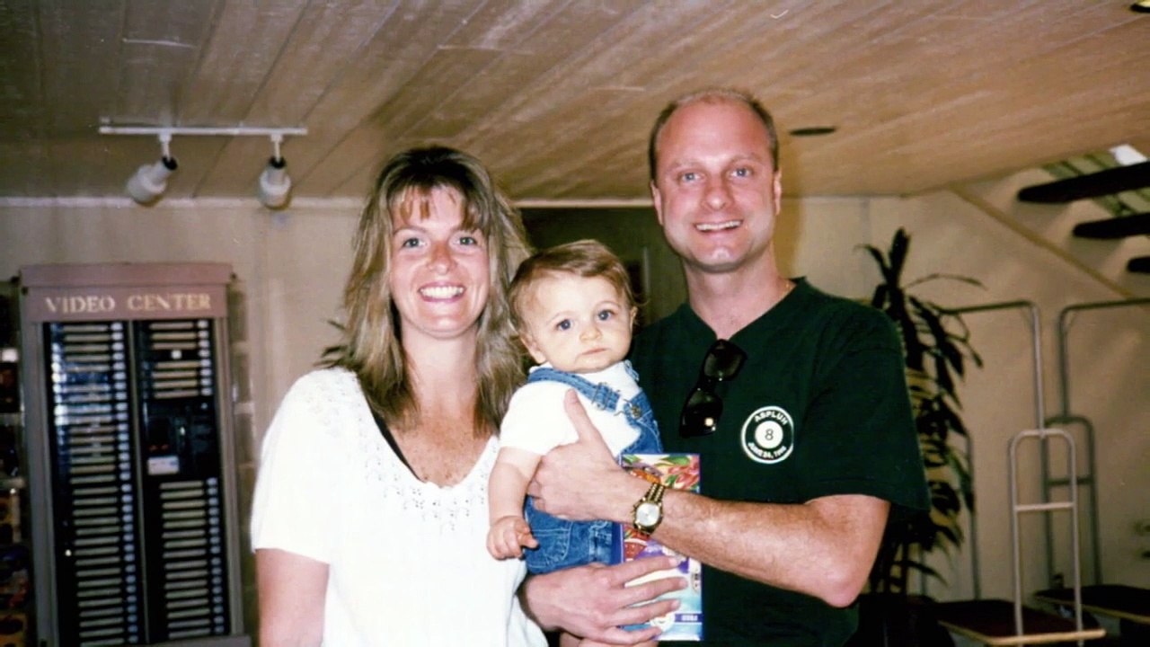 Love, Honor, $$ Betray - Se1 - Ep03 - The Unusual Suspect HD Watch