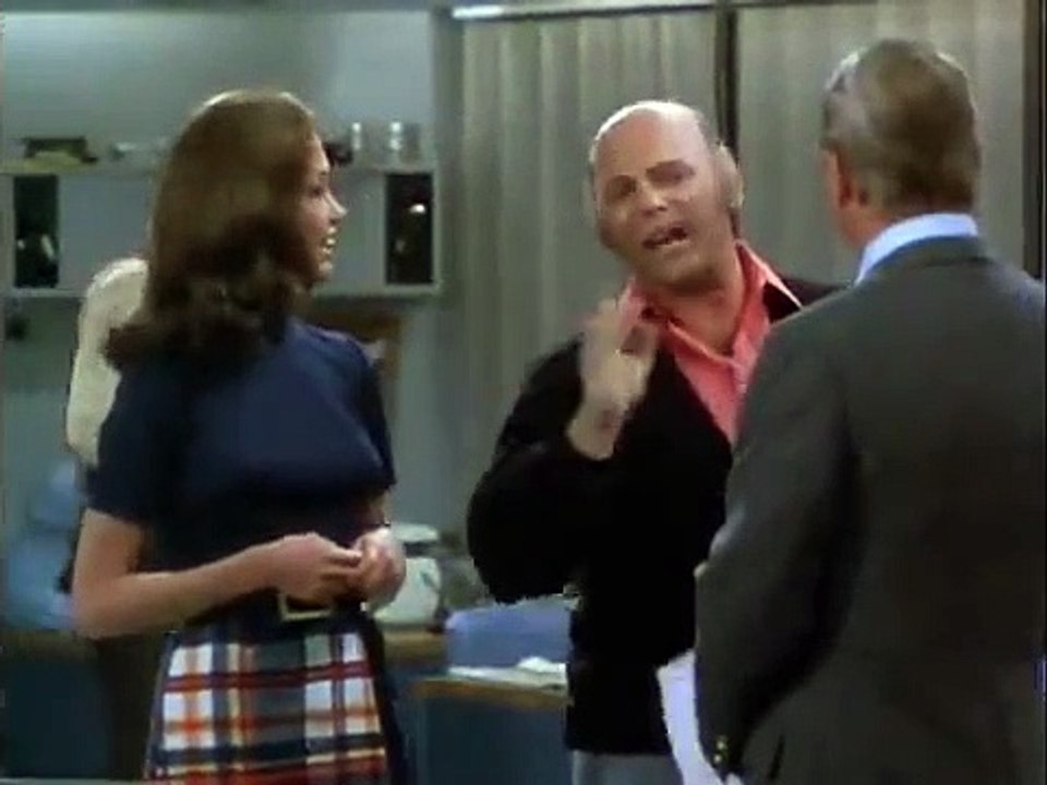 The Mary Tyler Moore Show - Se2 - Ep06 - Cover Boy HD Watch
