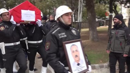 Depremde hayatını kaybeden emniyet müdür yardımcısı ve oğlu toprağa verildi