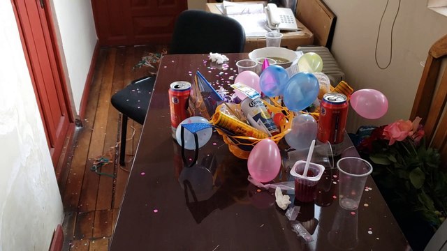 Potosí: Encuentran a funcionarios de la Defensoría de la Niñez festejando con bebidas alcohólicas en oficinas