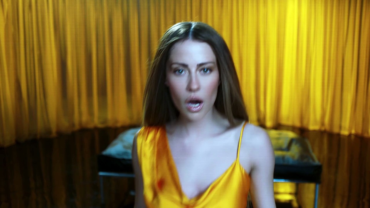 Derya Uluğ - Kanunlar Gibi - Like laws - Turkish Music