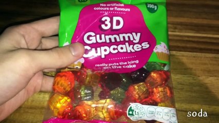Trying Woolworths 3D Gummy Cupcakes