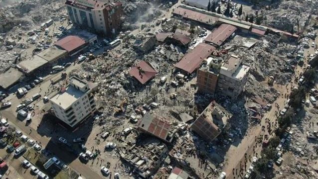 Deprem'de hayatını kaybeden genç kızın 3 yıl önceki paylaşımı sosyal medyayı sarstı: Melek demeyin, hakkımızı arayın