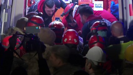 Terremoto in Turchia e Siria: 20.700 vittime, peggio che a Fukushima. E salvataggi "miracolosi"