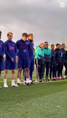 El minuto de silencio de la plantilla del Barça por Marcos Alonso / FCB