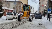 Ardahan Belediyesi'nden kar yağışı sonrası karla mücadele