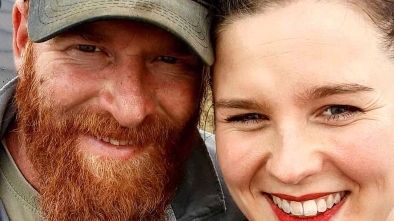 GALA VIDEO - PHOTO - Lucile (L’amour est dans le pré) enceinte de 4 mois : elle dévoile son adorable ventre rond