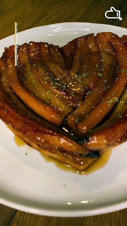 Tarte tatin aux bananes caramélisées et citron vert