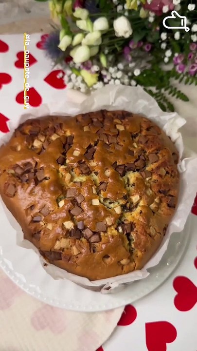 Gâteau aux pépites de chocolat, coeur coulant au chocolat