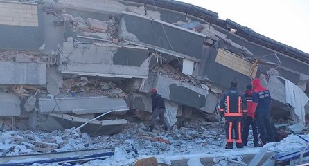 İlaçlarını almak için girdiği evde ikinci depreme yakalanıp enkazda kaldı
