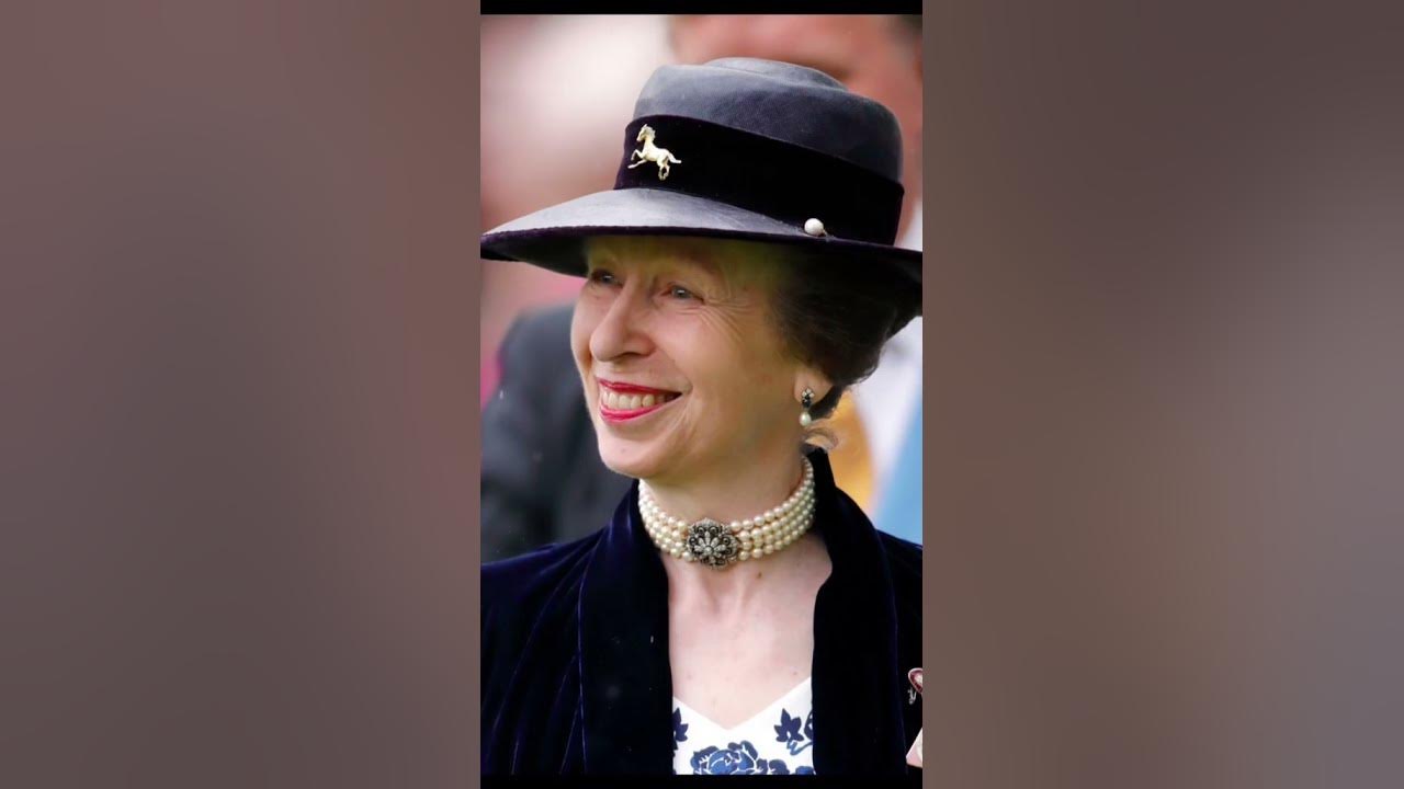 Sussxes not class! haz and meg are not royal anymore#shorts #meghanmarkle #princeharry