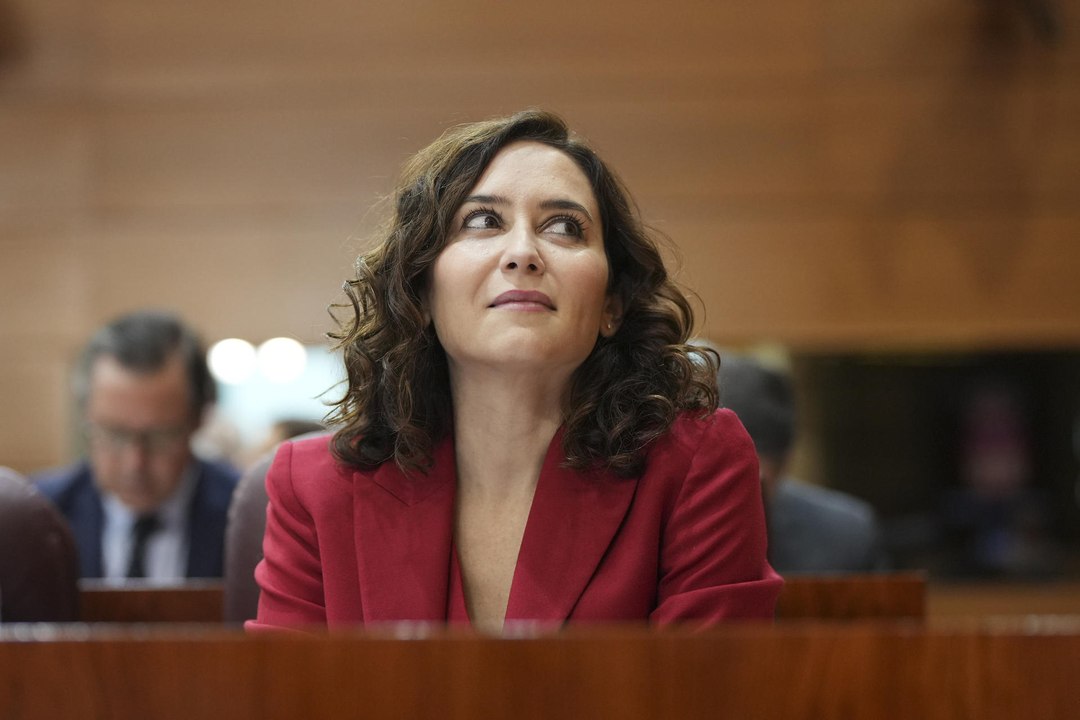 La Fiscalía acusa a Ayuso de infringir el derecho de huelga de los médicos