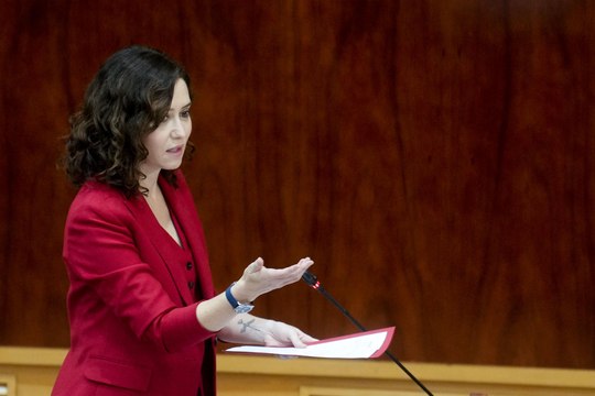 Ayuso condena los insultos del alcalde del PP contra Montero pero señala a Pablo Iglesias