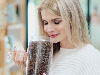 Supermärkte in Deutschland senken die Preise für Kaffee