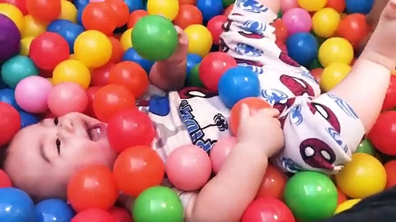 Funny_Babies_Laughing_Hysterically_Compilation__3_-_Cute_Baby_Videos ...
