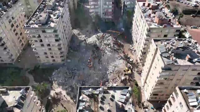 İzmir Buca Belediyesi Arama Kurtarma Ekibi Osmaniye ve Adıyaman'da Çalışmalarını Sürdürüyor