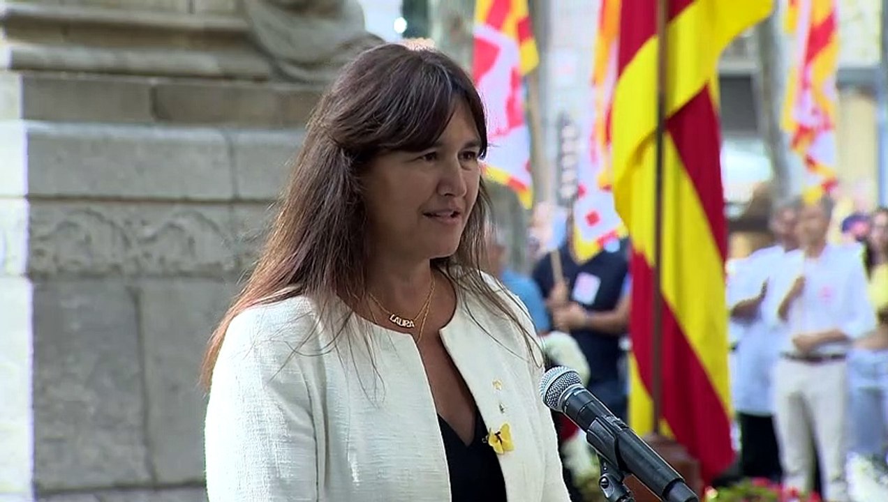 Borràs pide suspender el juicio por "indefensión" tras pactar los otros dos acusados y Fiscalía