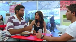 अल्लू अर्जुन ने देखिये कैसे बंदूक निकाल के हीरोइन के माँ बाप को हुल देदी _ Allu Arjun Movie Scene