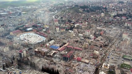 Türkiye'yi yasa boğan depremden yeni görüntüler! Hatay'da çok sayıda bina yıkıldı