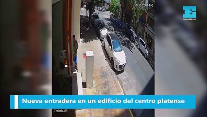 Nueva entradera en un edificio del centro platense