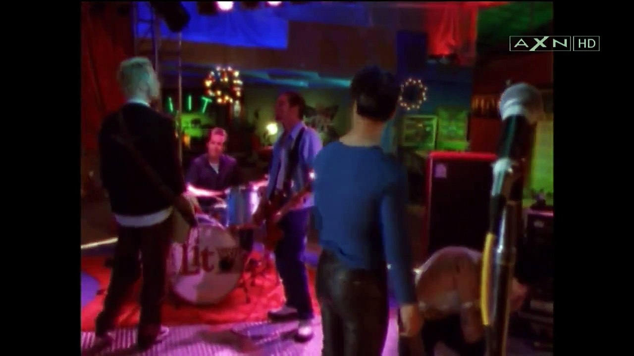 V.I.P - Se2 - Ep16 - Hard Val's Night HD Watch