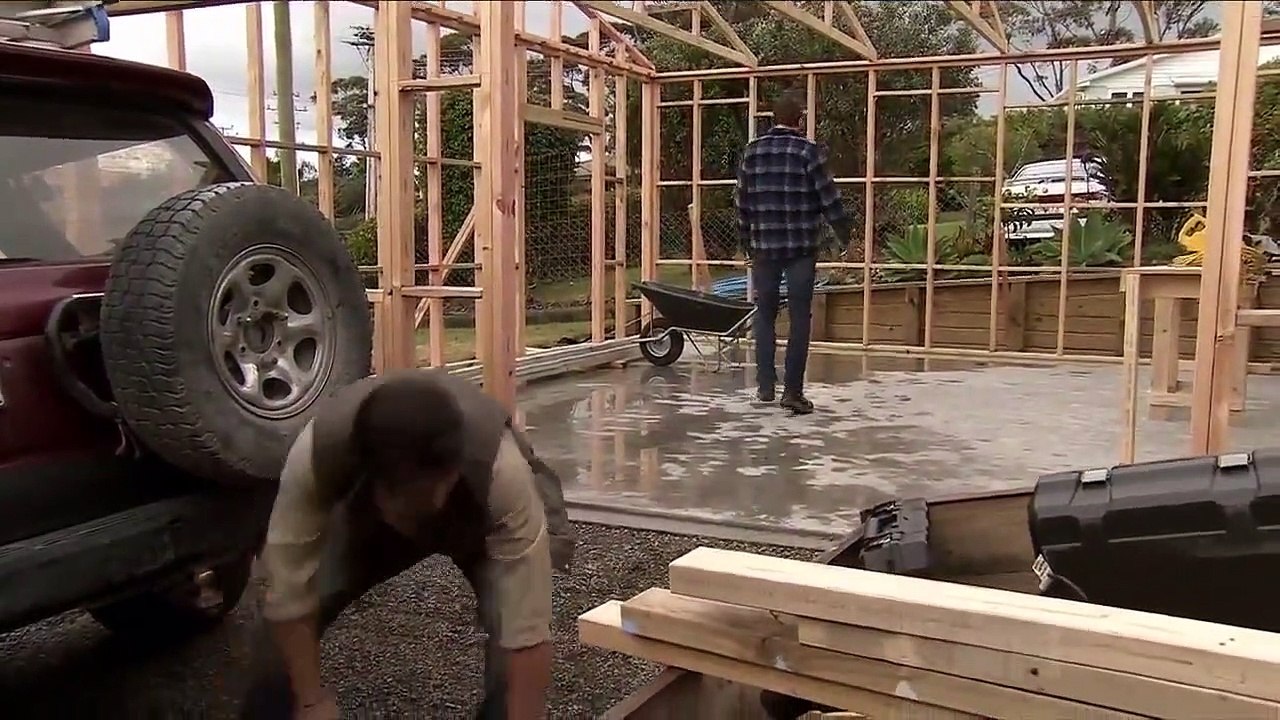 The Almighty Johnsons - Se1 - Ep04 - You Gotta Love Life, Baby HD Watch