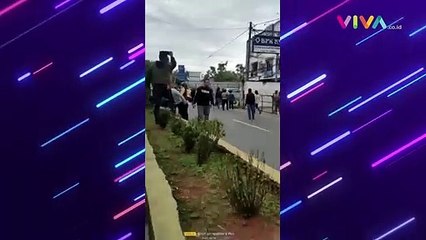 Polisi Lepas Tembakan Saat Bentrokan Ormas vs Debt Collector