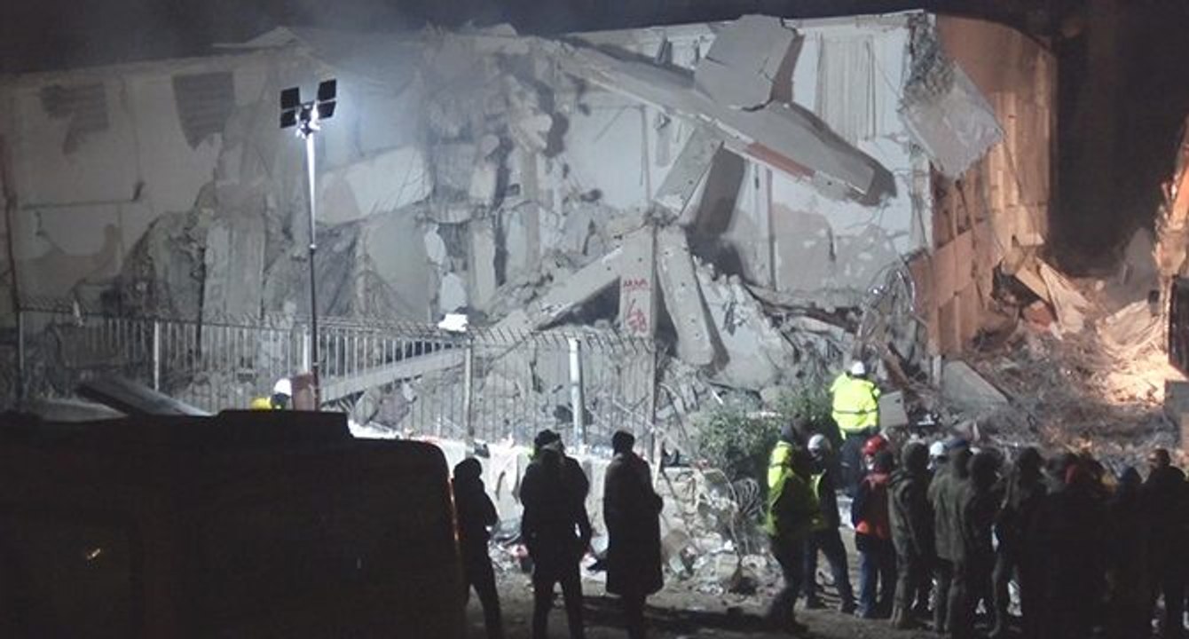 Rönesans Rezidans’ın enkazında ‘yaşam’ belirtisi