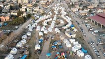 Deprem bölgesi Gaziantep'te 80 bin vatandaşın barınması için 17 bin çadır kuruldu