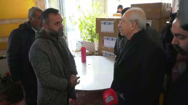 Malatyalı Depremzede Kılıçdaroğlu'na Dert Yandı: Türk Milleti Gerçekten Çok Fedakâr, Çok Büyük Bir Millet. Ama Devlet Olarak Sıfır