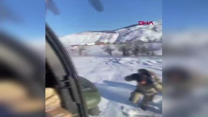 Gölcük Tersanesi personeli, Adıyaman'da 2'si çocuk 3 kişiyi enkazdan kurtardı