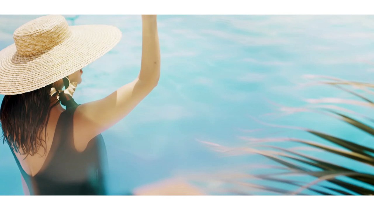 Ebru Yaşar - Sessize Aldım - I muted - Turkish Music