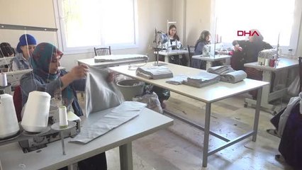 AKDENİZLİ KADINLAR DEPREMZEDELER İÇİN SERİ ÜRETİME GEÇTİ