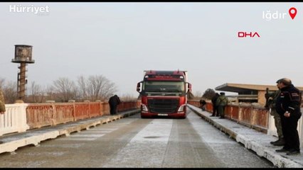 Türkiye-Ermenistan sınırı 35 yıl sonra depremzedeler için açıldı