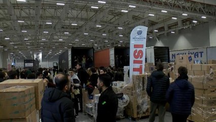 Yenikapı'da yardım seferberliği