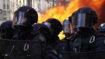 Francia in sciopero, tensioni a margine del corteo parigino