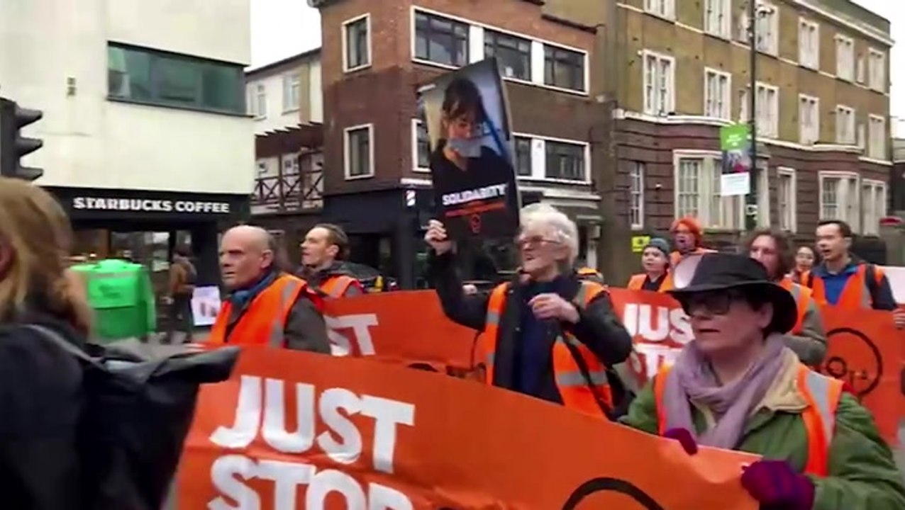 Just Stop Oil disrupt traffic in Islington on march in support of jailed protesters
