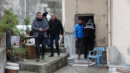 KALDIĞI APARTMAN BODRUMUNDA SİLAHLA VURULMUŞ HALDE ÖLÜ BULUNDU