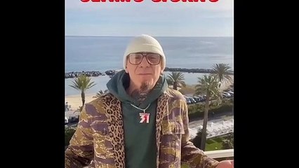 Sanremo 2023, J-Ax: "Cantiamo negli orari dei film porno" - Video