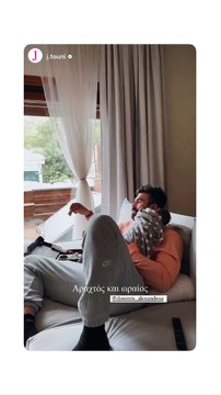 Δημήτρης Αλεξάνδρου: Το πιο τρυφερό βίντεο ever - Ο μικρός κοιμάται στην αγκαλιά του