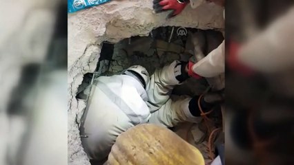 Madenciler, enkaz altında kalan 5 aylık bebeği 131 saat sonra kurtardı