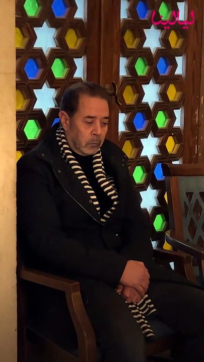 مدحت صالح والاعلامي ممدوح موسى أول الحضور بعزاء علي المليجي، وممدوح موسى يبكي صديقه الراحل