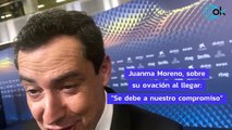 Juanma Moreno, sobre su ovación al llegar: “Se debe a nuestro compromiso”