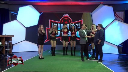 Revelan busto de Fernando Guajardo por sus 23 años de trayectoria