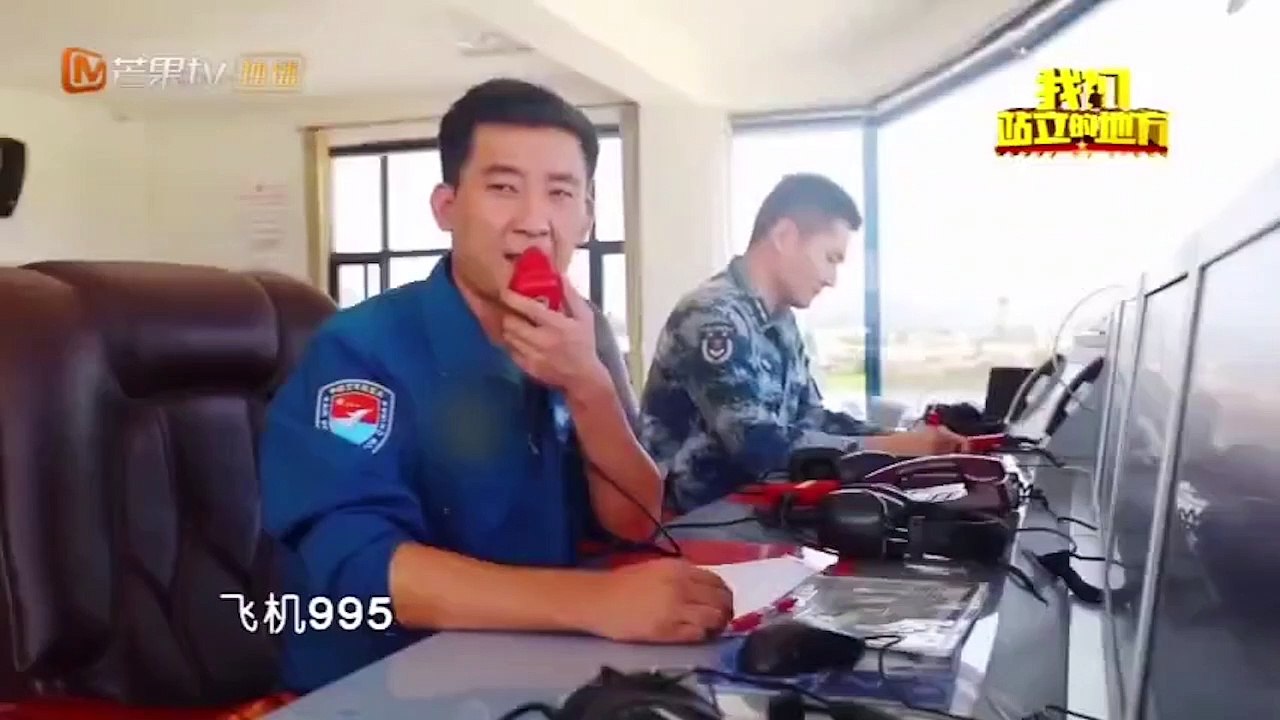 Vídeo de 2019 mostra um caça chinês J-10C derrubando balão meteorológico de alta altitude