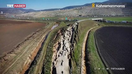 Depremde hasar gören bazı yollar dron ile görüntülendi