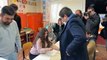 Regionali, il candidato a governatore del Lazio D'Amato al seggio di largo Castelseprio al Labaro - Video