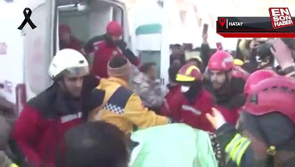 Hatay'da bir cana daha ulaşan ekipler gözyaşlarını tutamadı