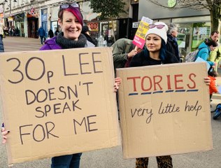 Activists 'stand up to racism' in Mansfield demonstration to support asylum seekers