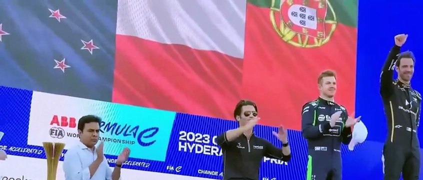 Yash, Nagarjuna, Naga Chaitanya, Akhil With KTR At Formula E Racing In Hyderabad